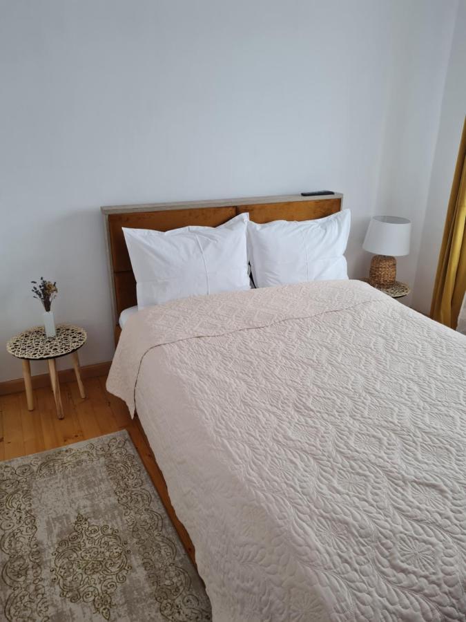 Apartament Central Gherla ภายนอก รูปภาพ